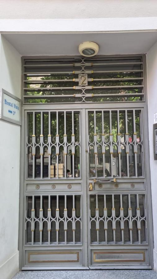 Hostal Vara Madrid Exteriér fotografie
