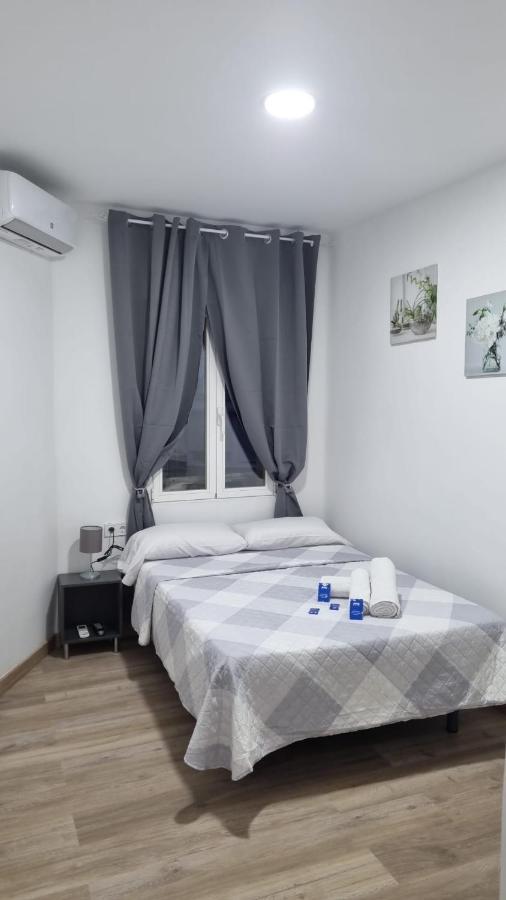 Hostal Vara Madrid Exteriér fotografie